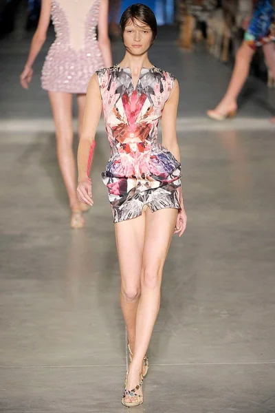 Look 23
